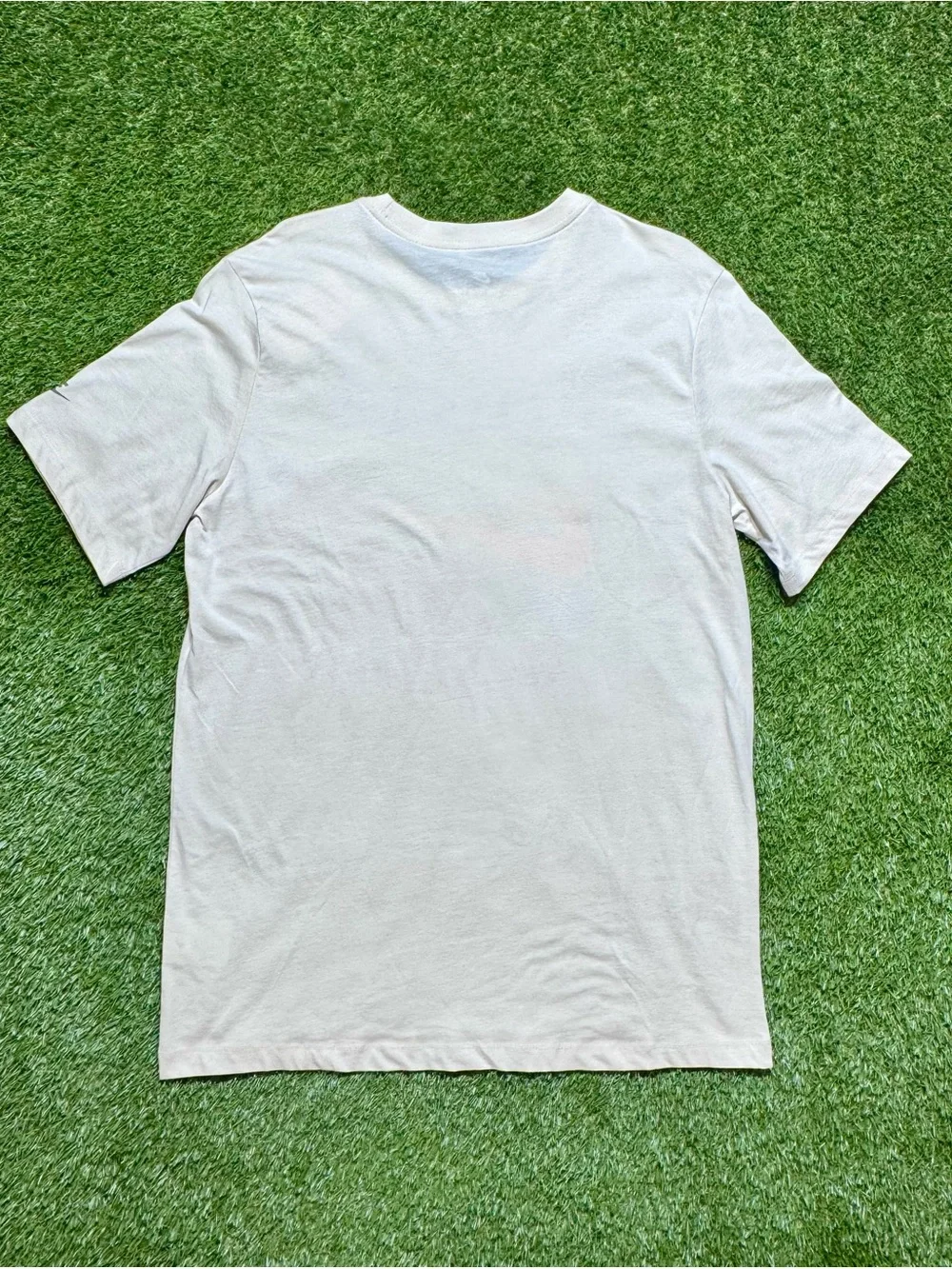 Nike Sportswear The Nike Tee Graphic Print Men’s T-Shirt Large Tall Beige NWT